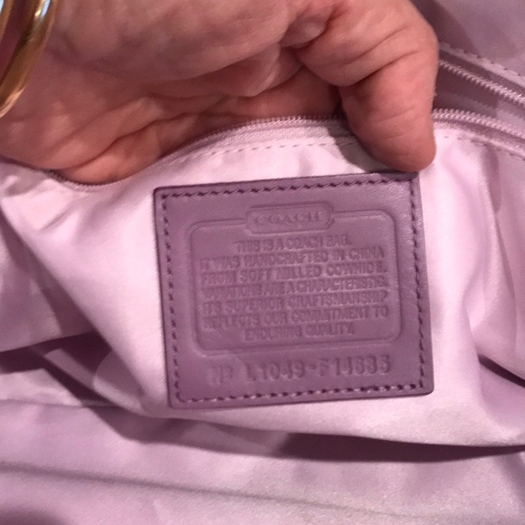 Coach Leather Bag size 13x9x5 - Picture 6 of 8